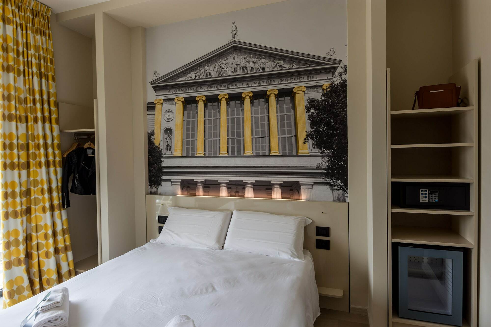 B&B Hotel Савона Екстериор снимка