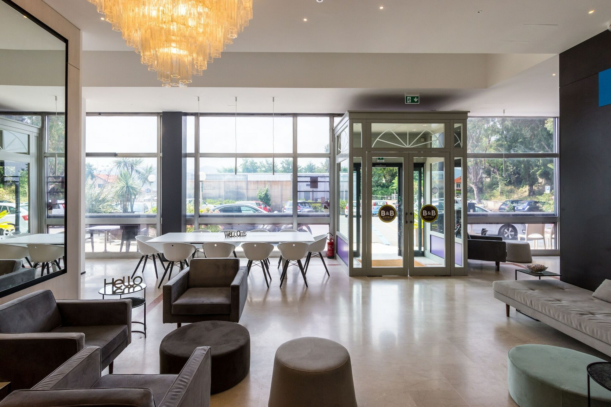 B&B Hotel Савона Екстериор снимка