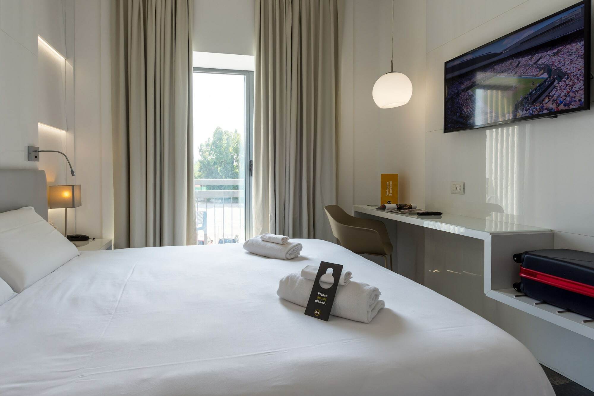 B&B Hotel Савона Екстериор снимка